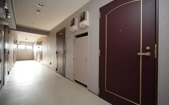 ラフィネコミヤマ 4