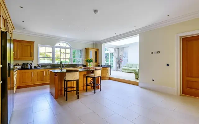 Shrubbs Hill Lane, Sunningdale, Ascot, Berkshire, SL5 0LD 2