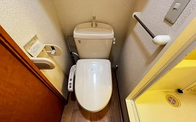 レオパレスかのや - 鹿屋市の学生向け宿泊施設 - 202号房间(带独立厨房)