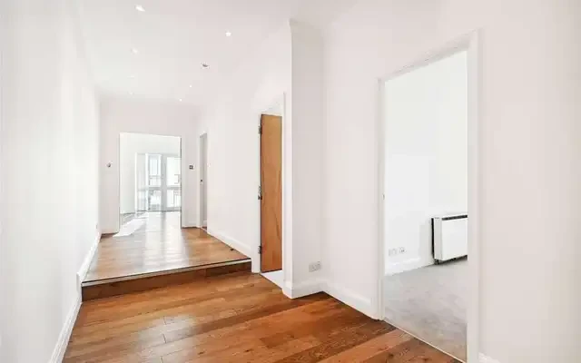 Chicheley Street 4