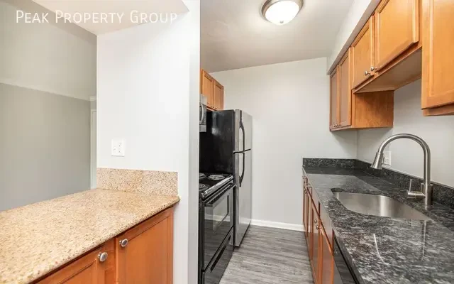 3336 Jefferson 4