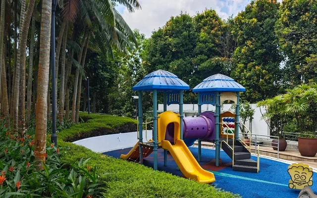 Goldenhill Park Condominium 4