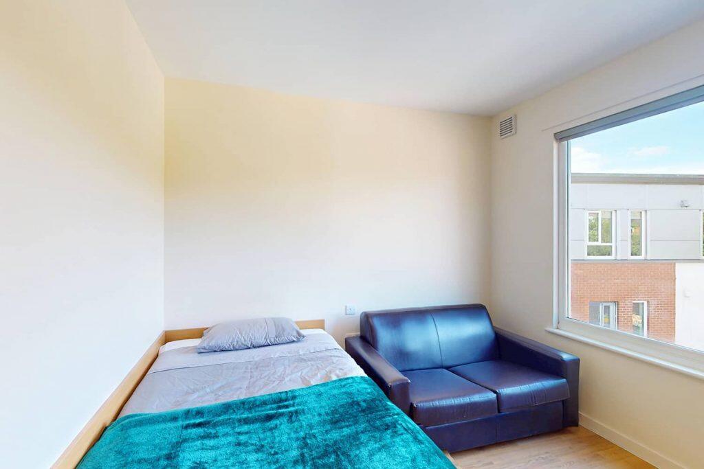 Studio – 1st Floor