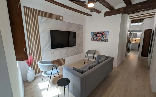 Apartment in Carrer del Music Peydro, Valencia for 85 m² with 3 bedrooms 0