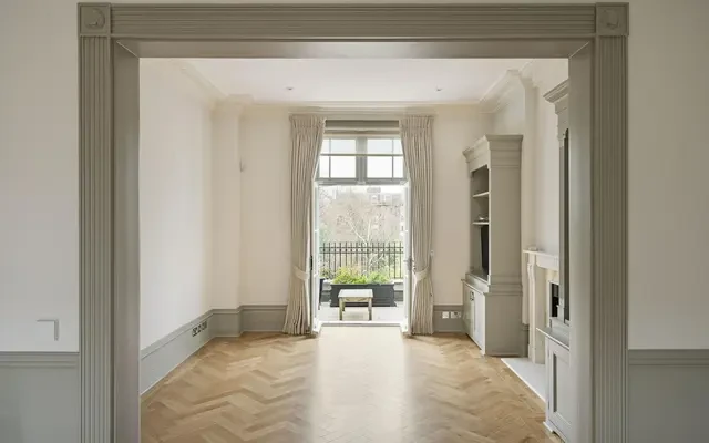 Earls Terrace, Kensington, London, W8 6LP 2