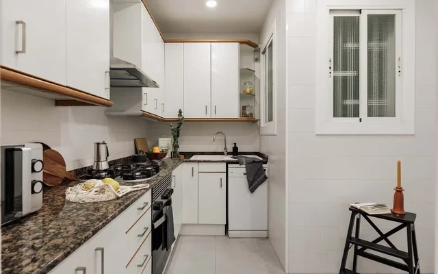 Cahuita - 2 bedrooms and office in Sants 3