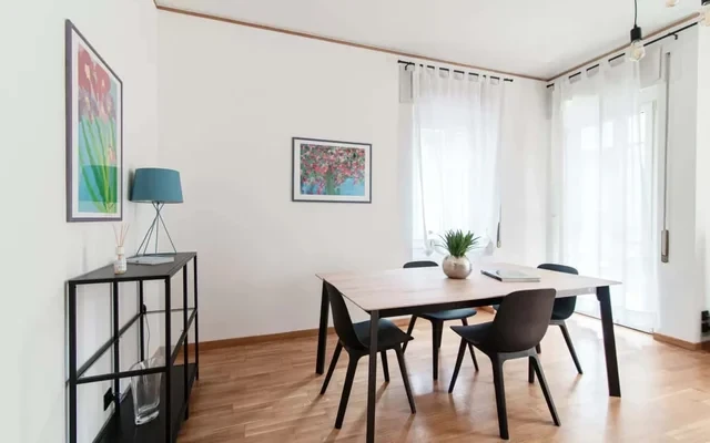 Apartment in Via Rezzonico 3