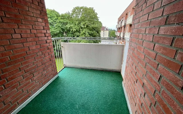 Koelner Landstr., 40589 Dusseldorf 4