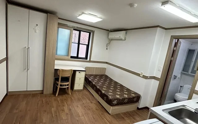 Goryeo No.15 Apartment 1
