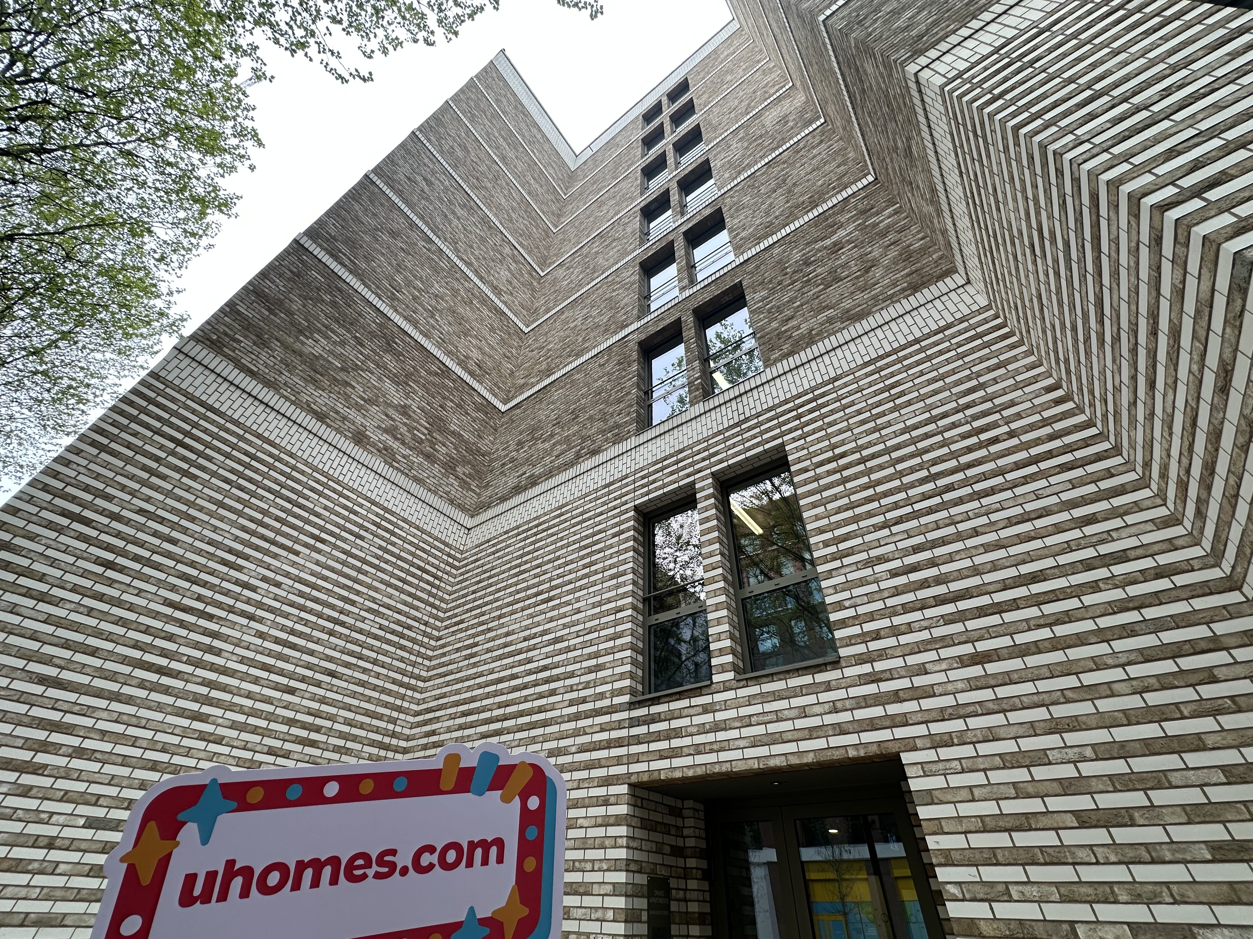 CM-Drake Apartments 3