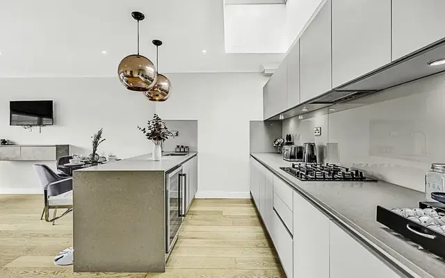 High Street 12275# 3