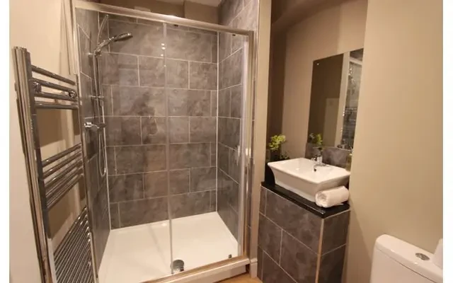 Lower Park Row, BS1 5BJ 1