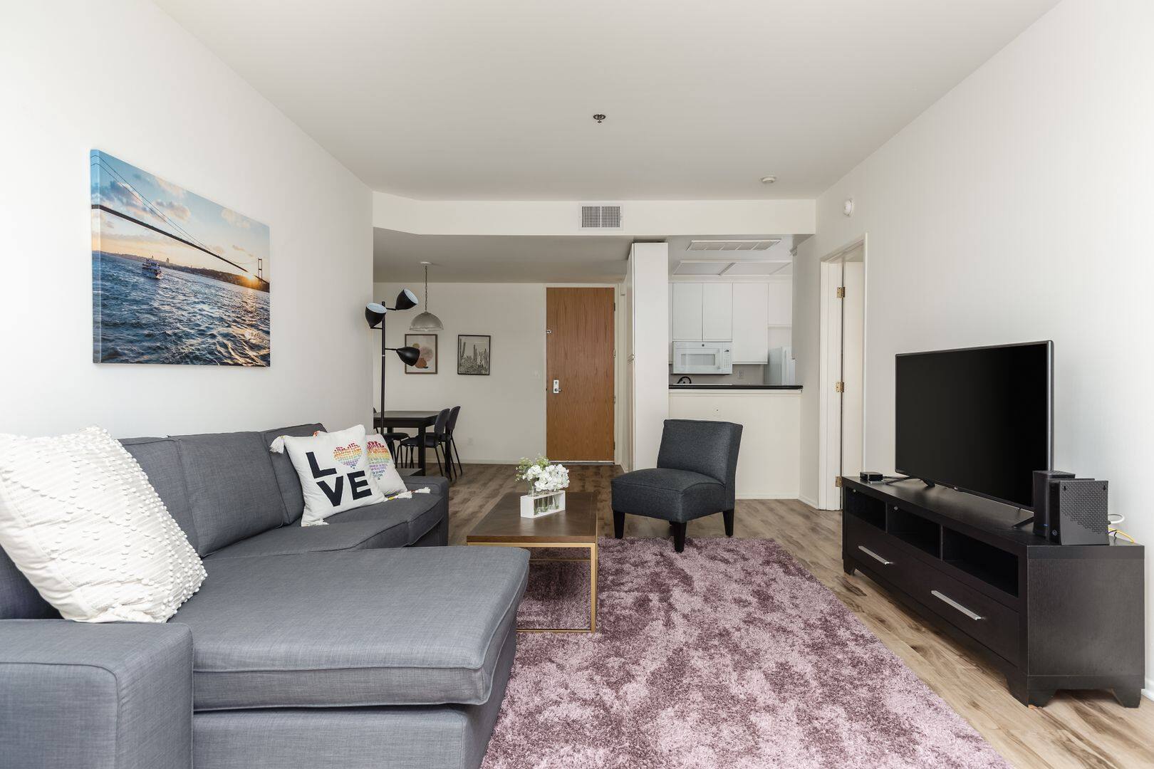 10600 Wilshire 611