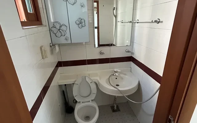 Sinchon No.1 Apartment 4