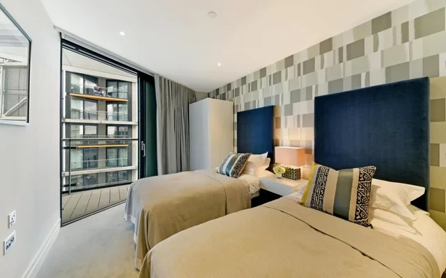 LH-Riverlight Three 3