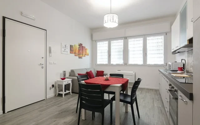 Via Camillo Ranzani 4