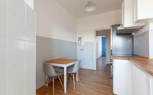 Via Micheangelo Buonarroti 15- 3 Bedrooms Apartment 1