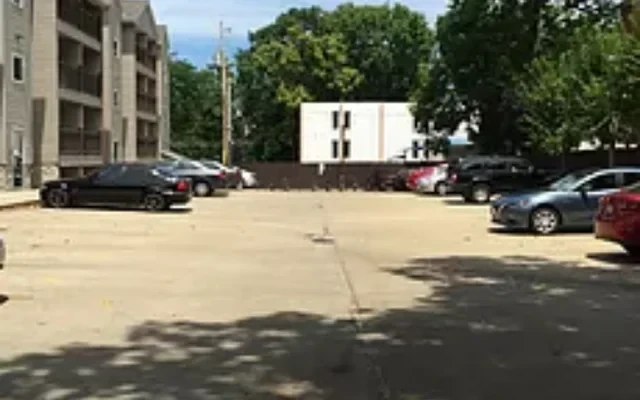 806 W Green St Urbana IL 3