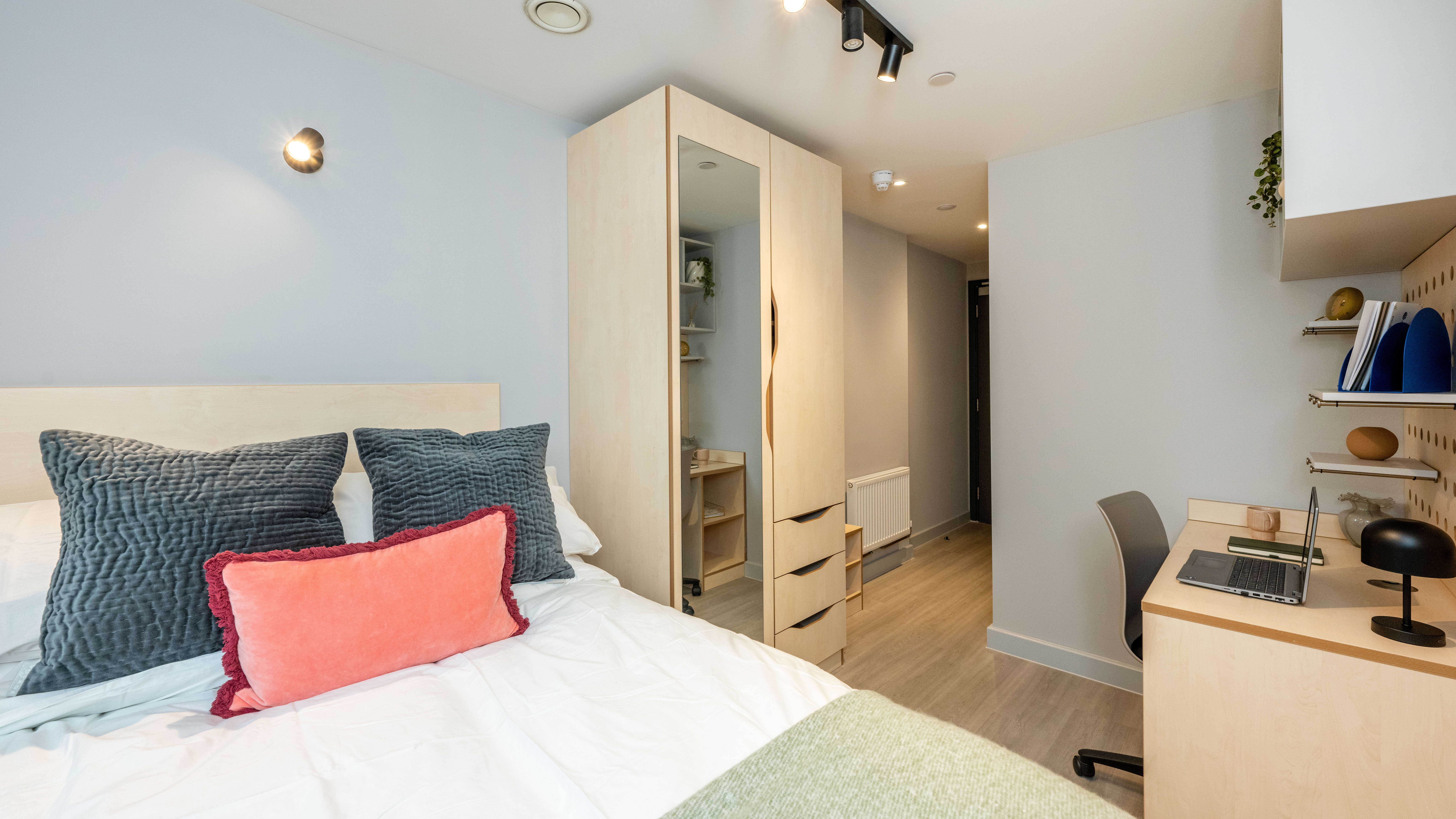 uhomes.com | Student Accommodation, Housing, Flats, Apartments for Rent