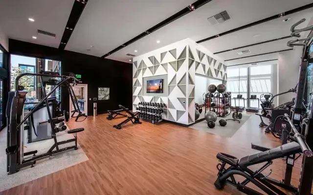 9870 Carroll Canyon Rd 2