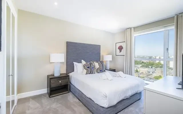Westferry Circus, London, E14 8RW 3
