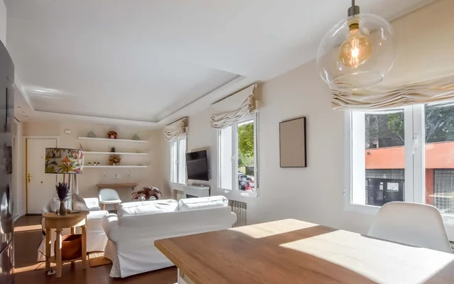 Modern and Bright-2Bedroom 2Bathroom-Bernabeu 3
