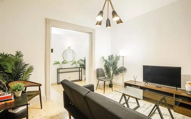 336 West 47th Street 4