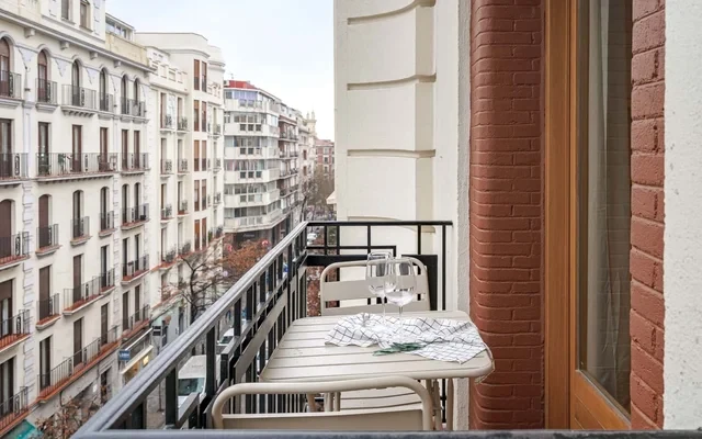 Ray - 3 bedrooms and terrace in Goya 1