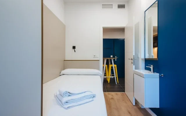 HABITACIONES  EN Avenida de la Palmera 1