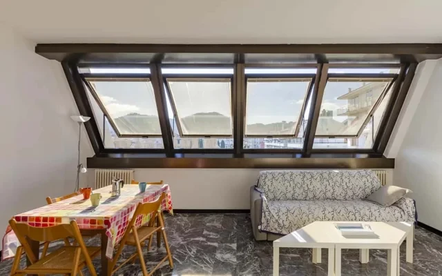 Spacious Apt for 6, near train station and beach 1