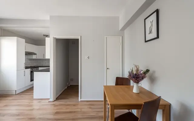 Clare Court, London, WC1H 9QR 2
