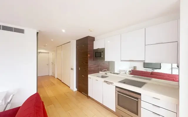 Fairmont Avenue 25380# 3