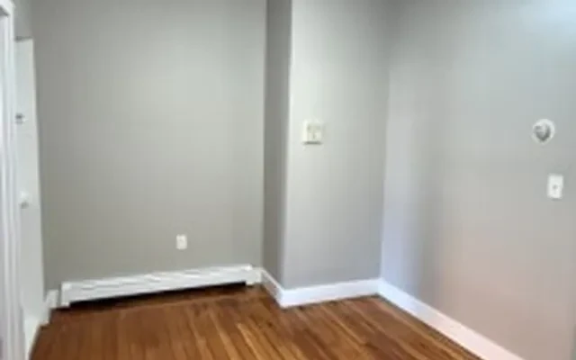 75 Division St., #1, Chelsea - Suffolk County student accommodation - 1 Bed / 1 Bath