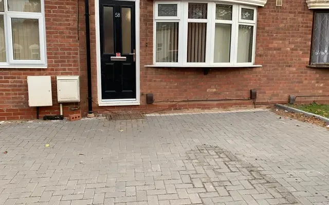 Shared Place·7B7B···58 Heeley Road 0