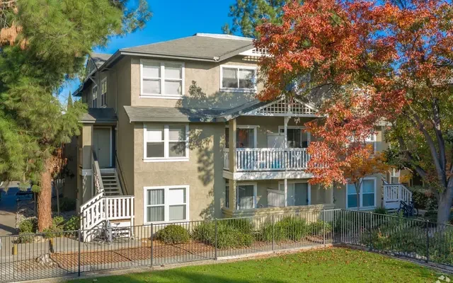 Greystone Apartments & Townhomes 4