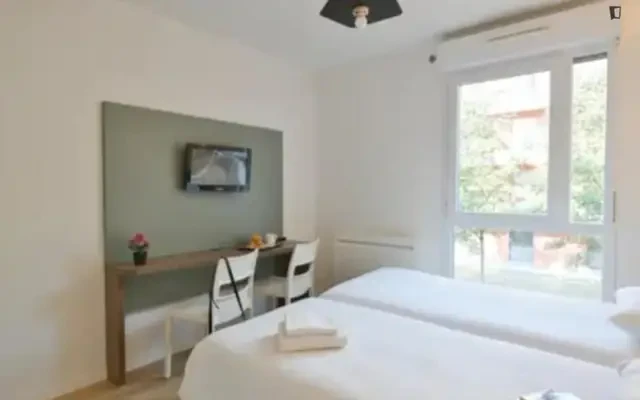 Very appealing studio in Saint-Cyr-l'École - Yvelines student accommodation - Studio