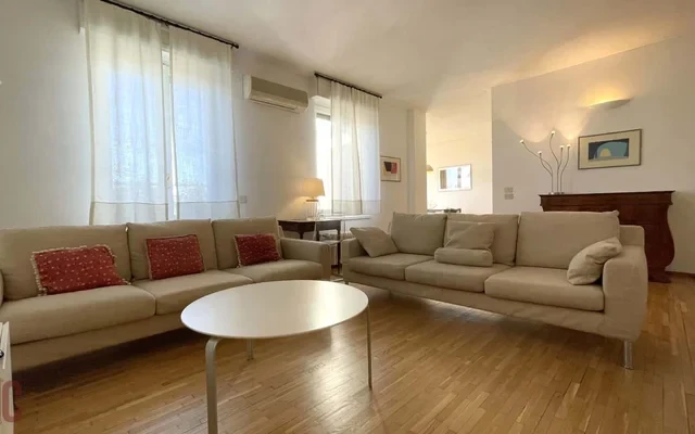 Appartamento in Via Serbelloni - zona Palestro, Porta Venezia (SERBELLONI8) 0