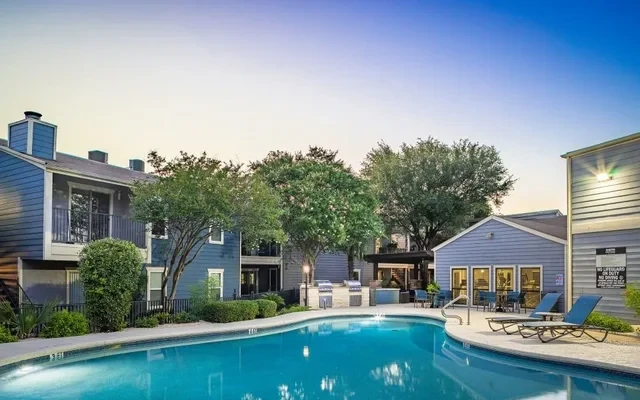 Austin Midtown Apartments 1