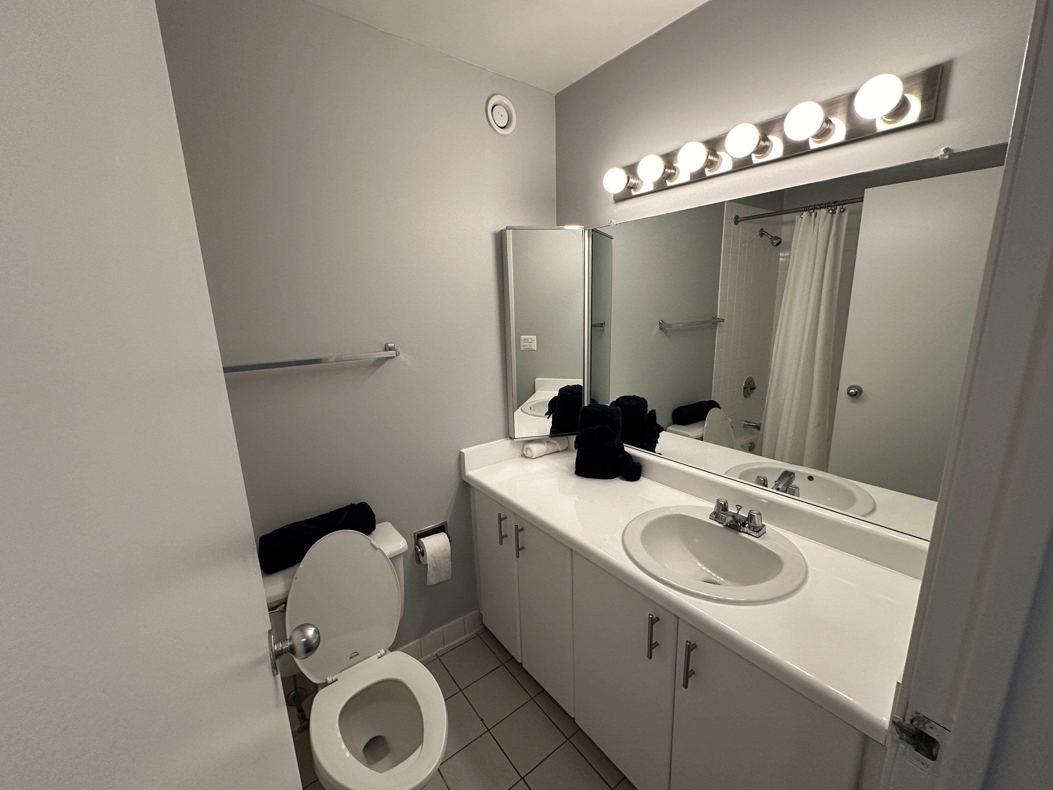 1 bed 1 bath Convertible