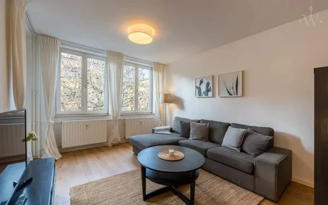 Ansprechend eingerichtete 3-Zimmer-Wohnung mit grossem Balkon 0