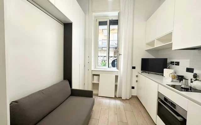 Apartment in Via Felice Casati, Milano for 20 m² 0