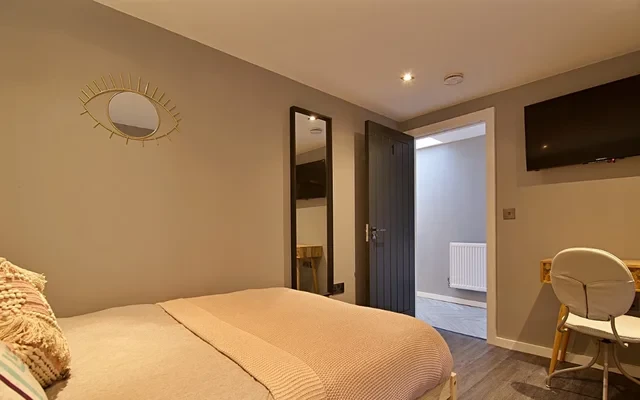 Shared Place·7B3B···69, Scotforth Road 1