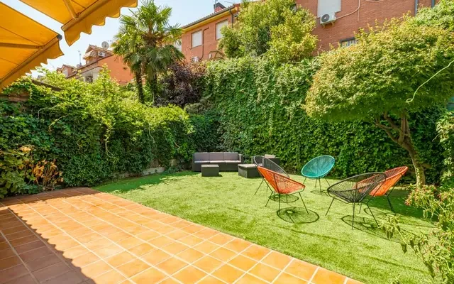 apartment near Calle Villaamil 4