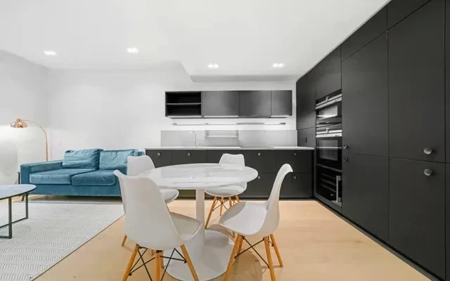 LH-The levett building 1