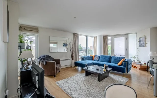 LH-Empire Square East 0