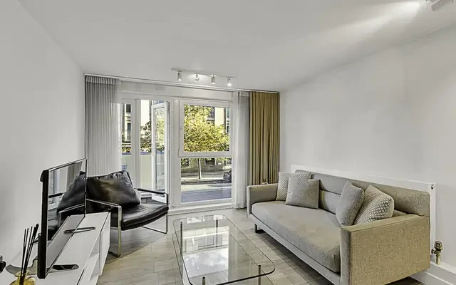 Ebury Street 12209# 3