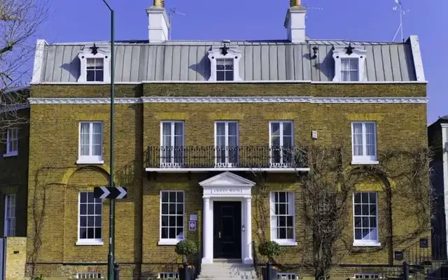 Hampton Court Road 0