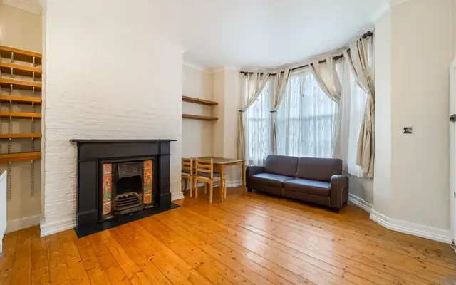 Frognal, London, NW3 6AG 1