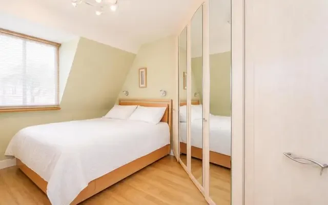 LH-Collingham Gardens 2