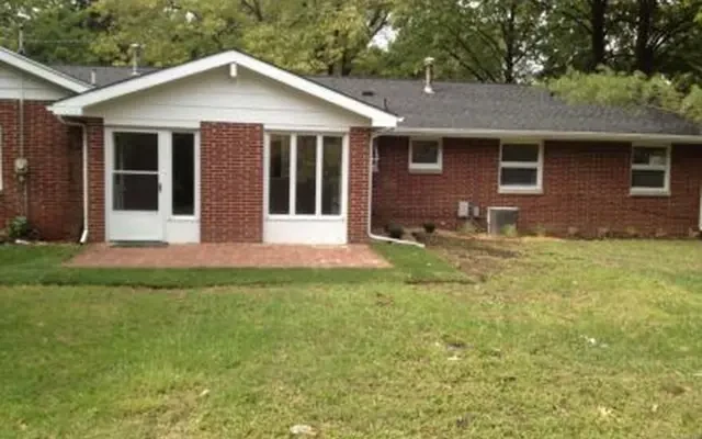 1908 Galen Drive Champaign IL 0